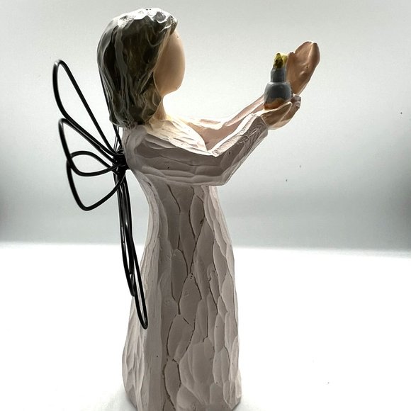 Angel Holding a Candle Figurine New - Picture 1 of 4